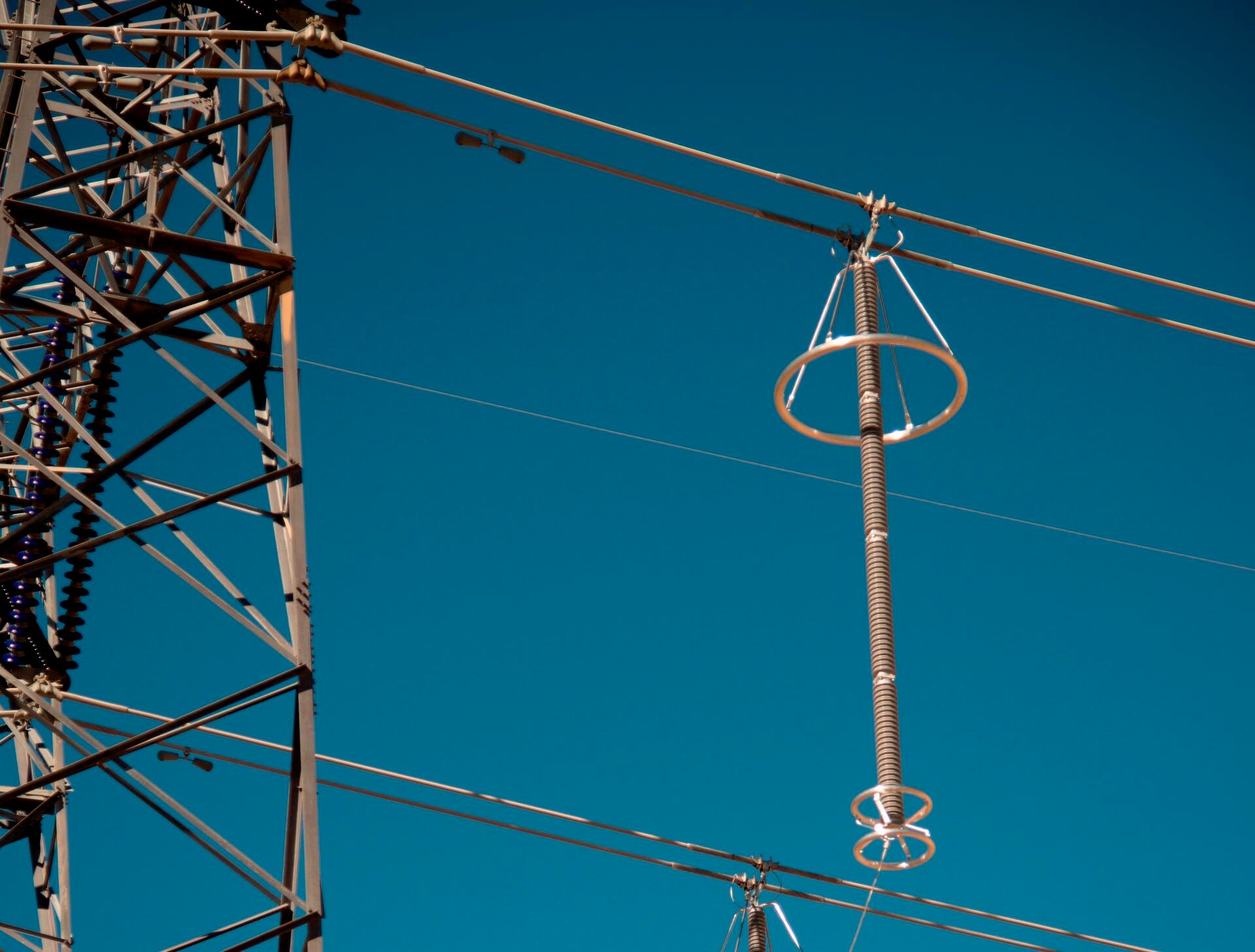 Solutions for overhead lines