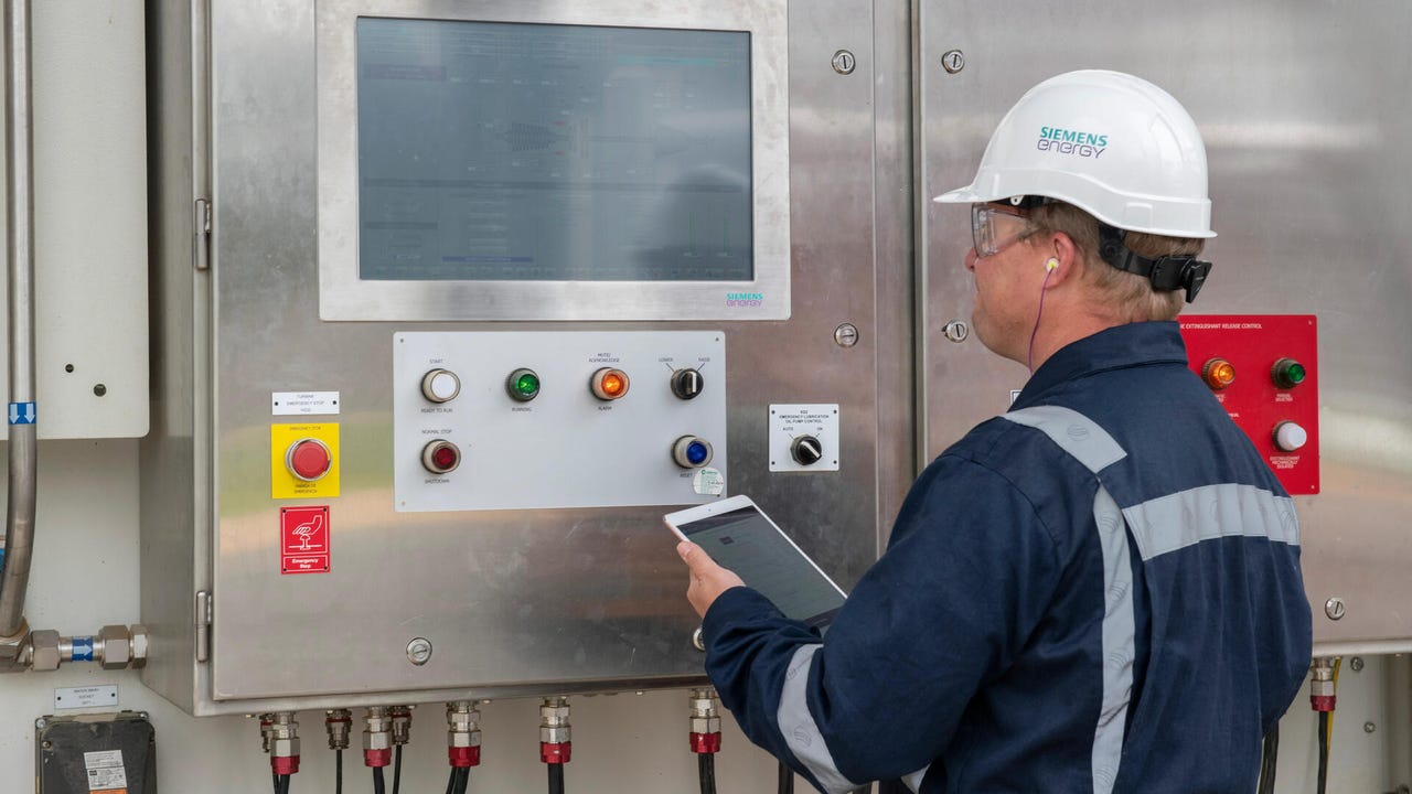 Compressor control systems and automation