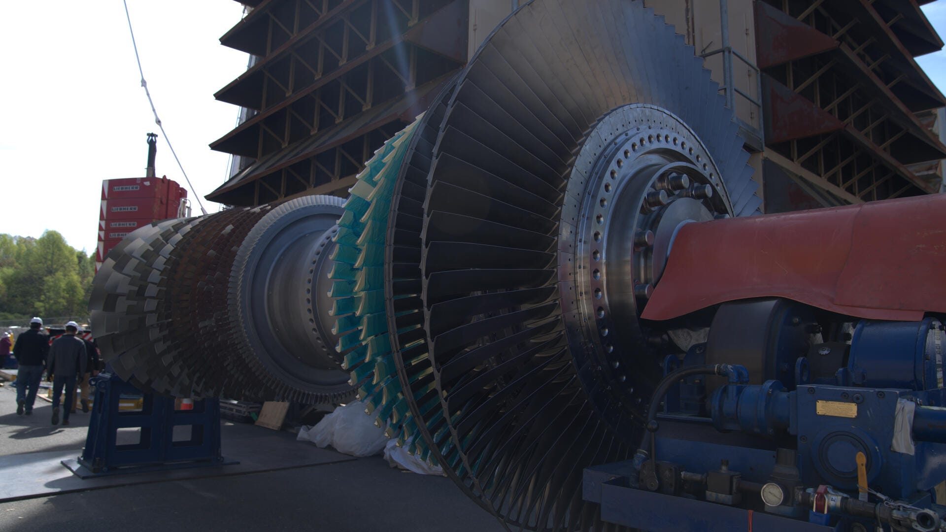 Large gas turbine modernization and upgrades